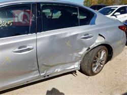 إنفينيتي Q50